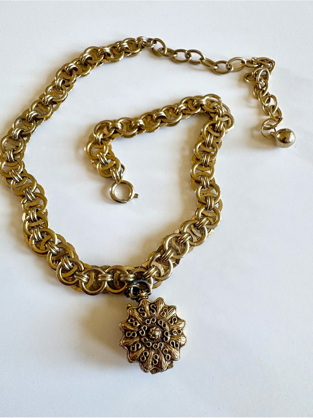 Vintage Gold-Tone Floral Locket Chain Necklace - Women Jewelry